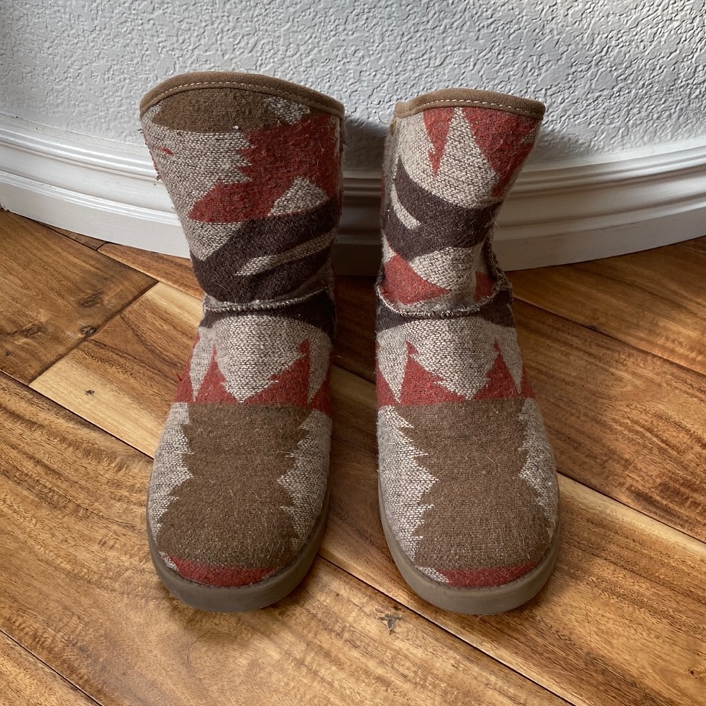 Indigo Rd Faux Fur Lined Southwest Ankle Boots